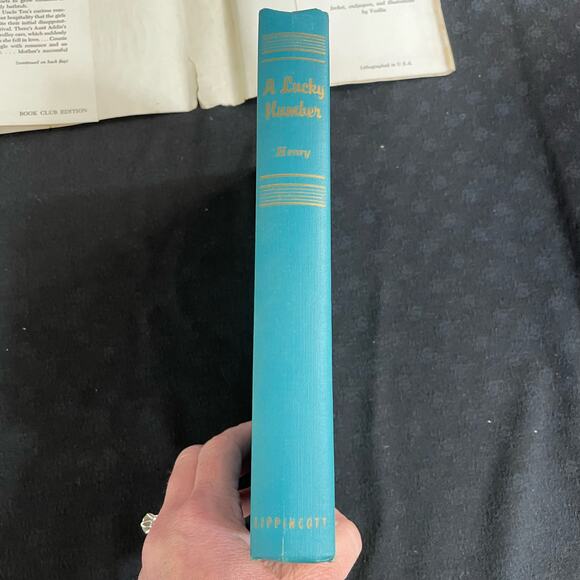 A Lucky Number Book Hardcover Vintage 1957 1st Edition w/ Jacket by Vera Henry - Picture 11 of 16